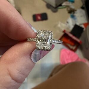 Elegant Silver moissanite Women's Ring size 6